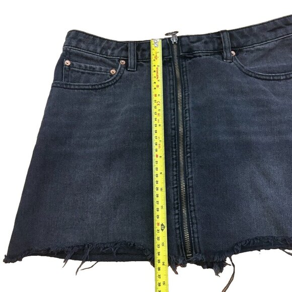 Free People We The Free Zip Up Mini Skirt Distressed Black Denim Womens 28 - Picture 6 of 6